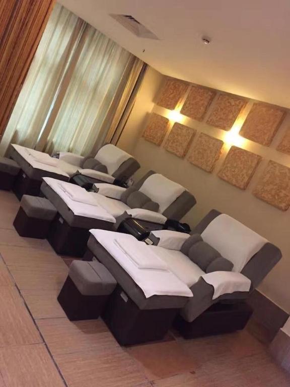 Dongguan Silver World Garden Hotel Екстериор снимка