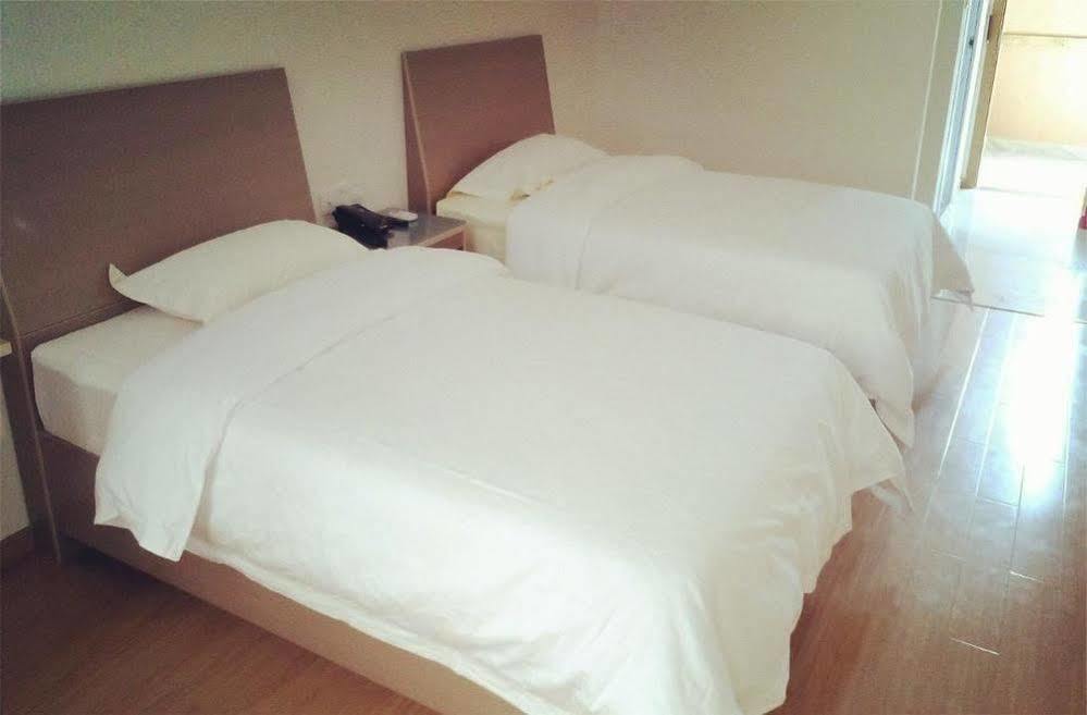 Dongguan Silver World Garden Hotel Екстериор снимка
